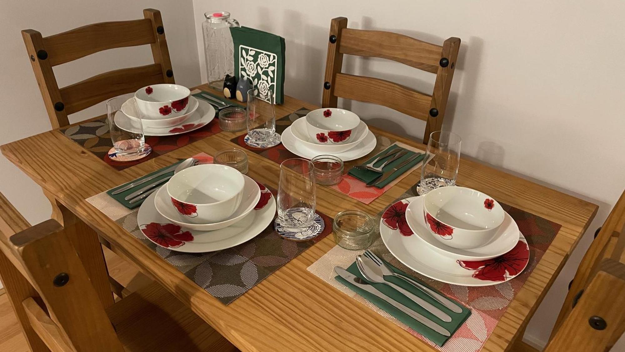 Cosy Flat For 4, Family Friendly, Private Parking, Close To Central Лондон Екстериор снимка