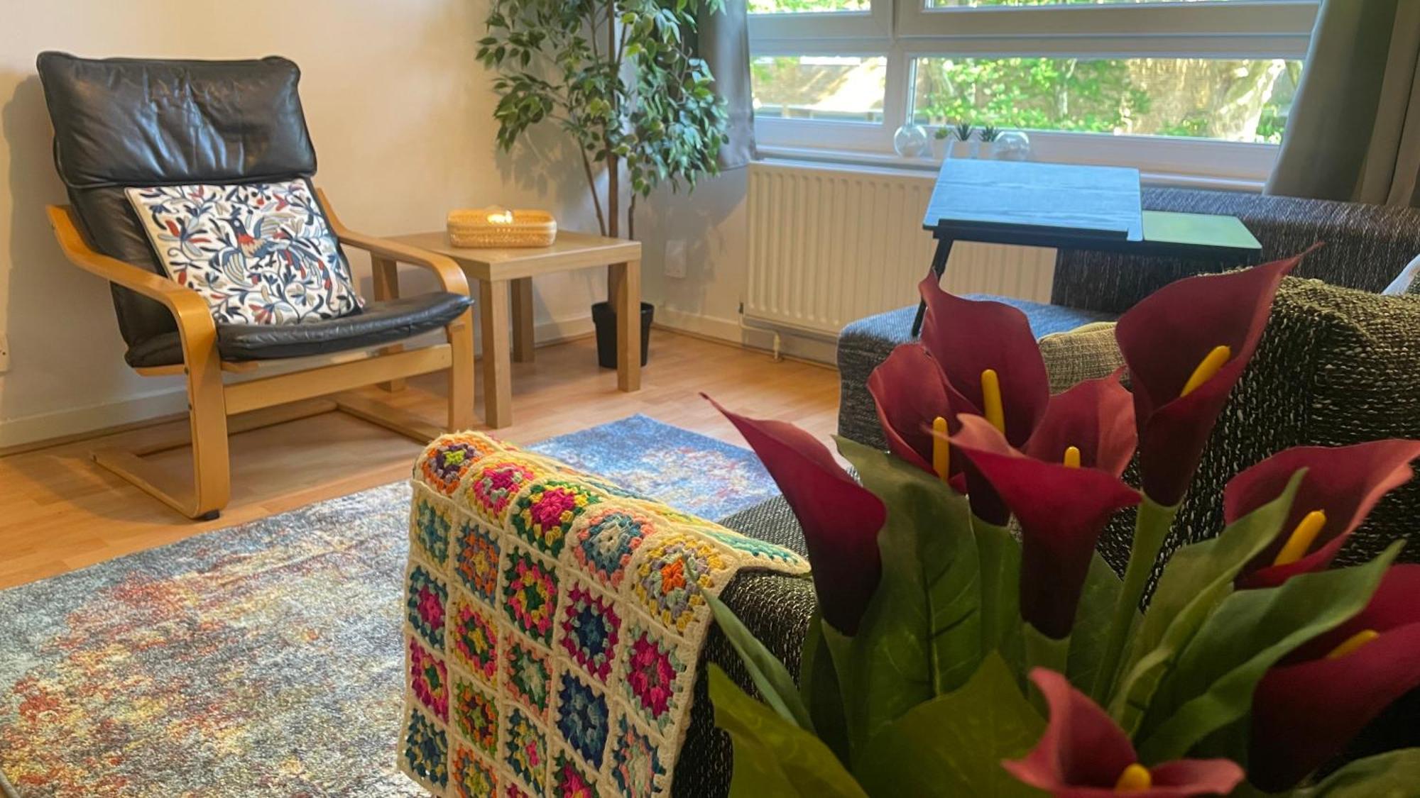 Cosy Flat For 4, Family Friendly, Private Parking, Close To Central Лондон Екстериор снимка