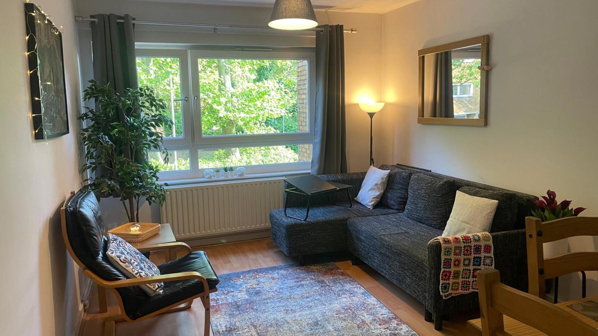 Cosy Flat For 4, Family Friendly, Private Parking, Close To Central Лондон Екстериор снимка